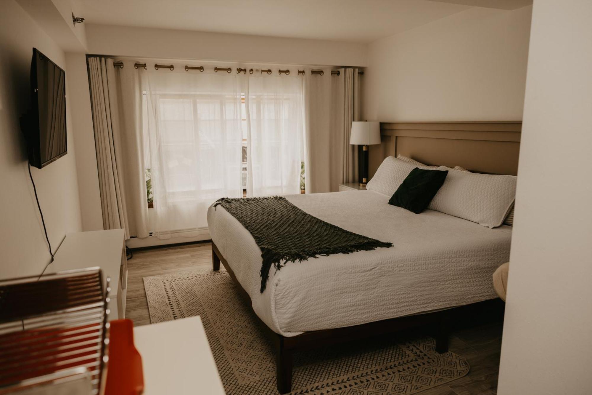 The Brooks Hotel Restaurant And Lounge ウォレス エクステリア 写真