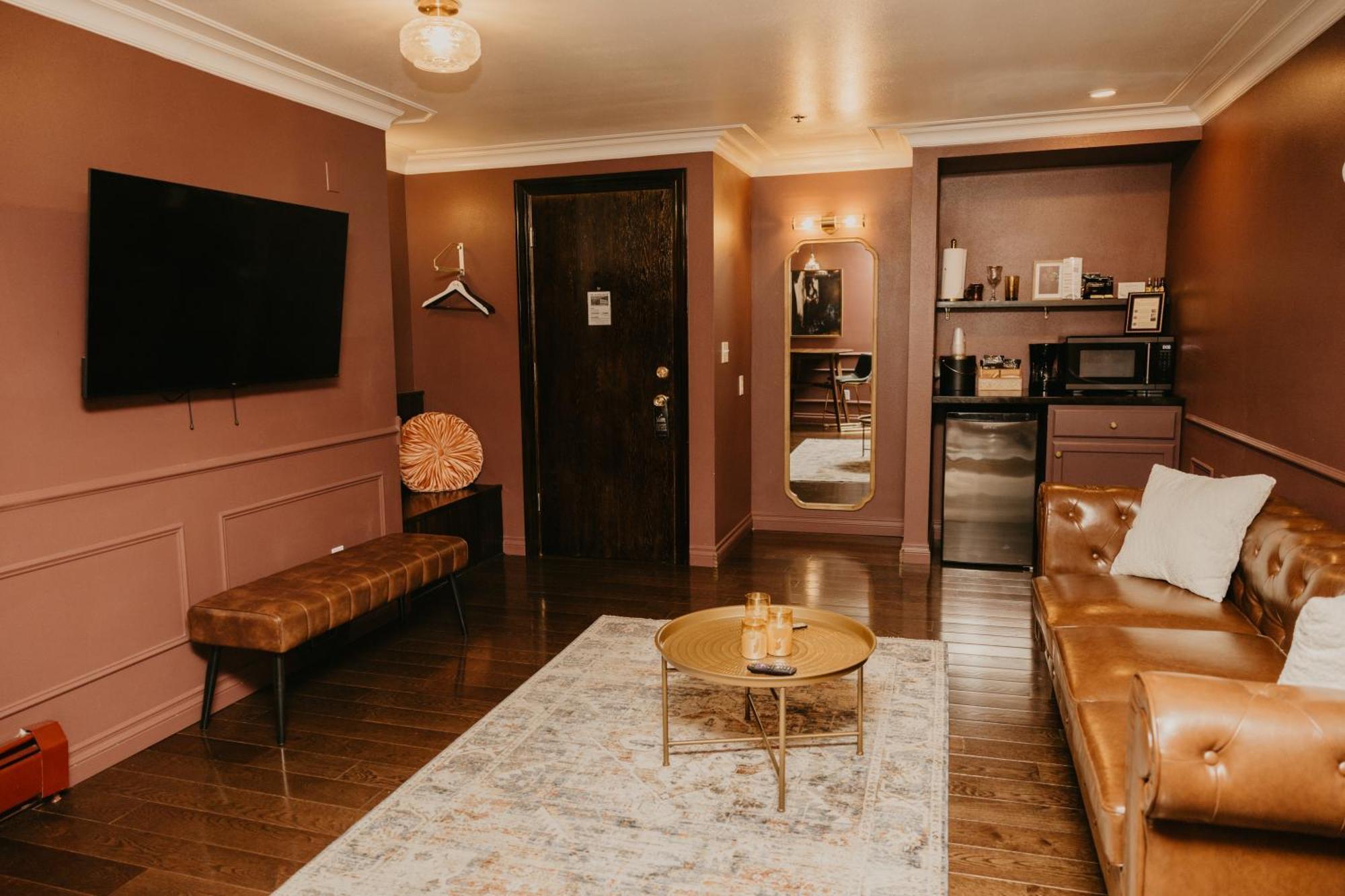 The Brooks Hotel Restaurant And Lounge ウォレス エクステリア 写真